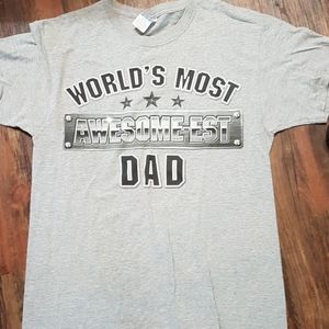 World's awesomest dad t-shirt